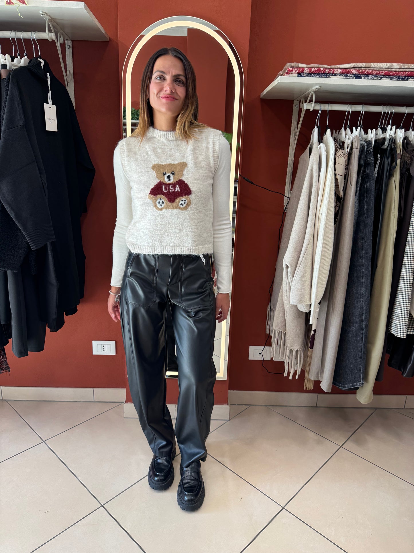 Susymix-Pantalone in ecopelle modello ovetto