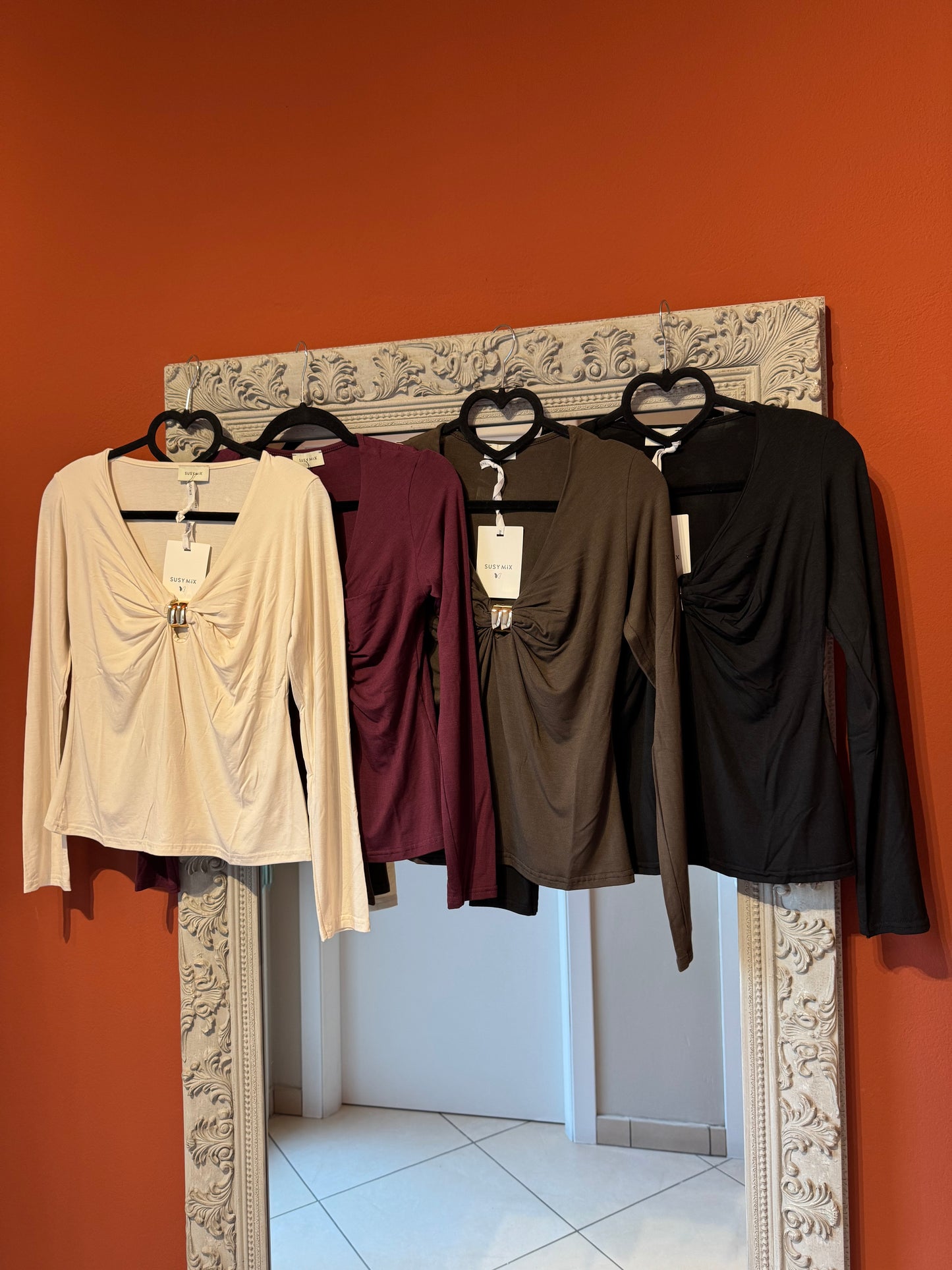 Susymix- Maglia con accessorio