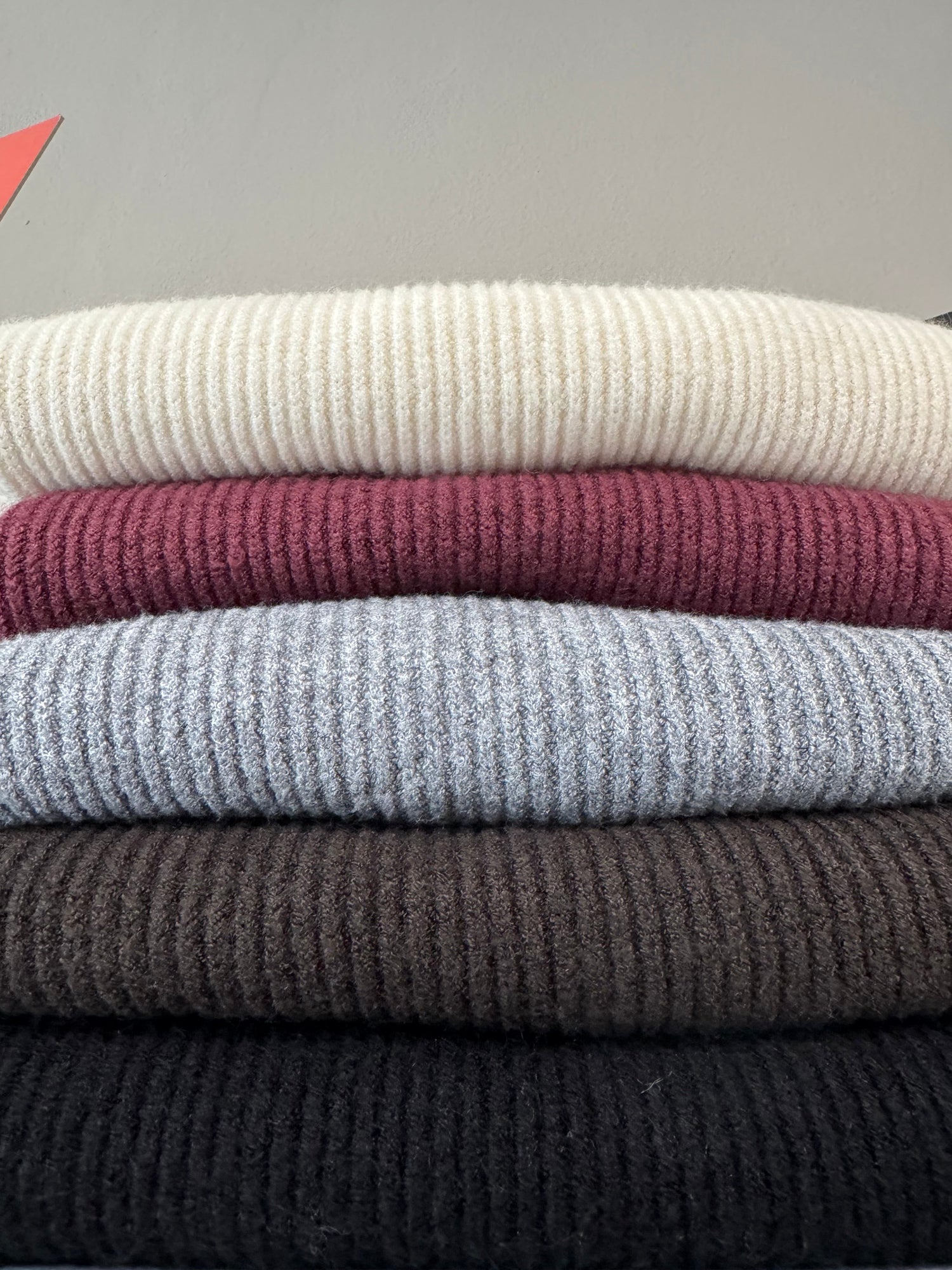 MAGLIERIA BASICA -PULLOVER