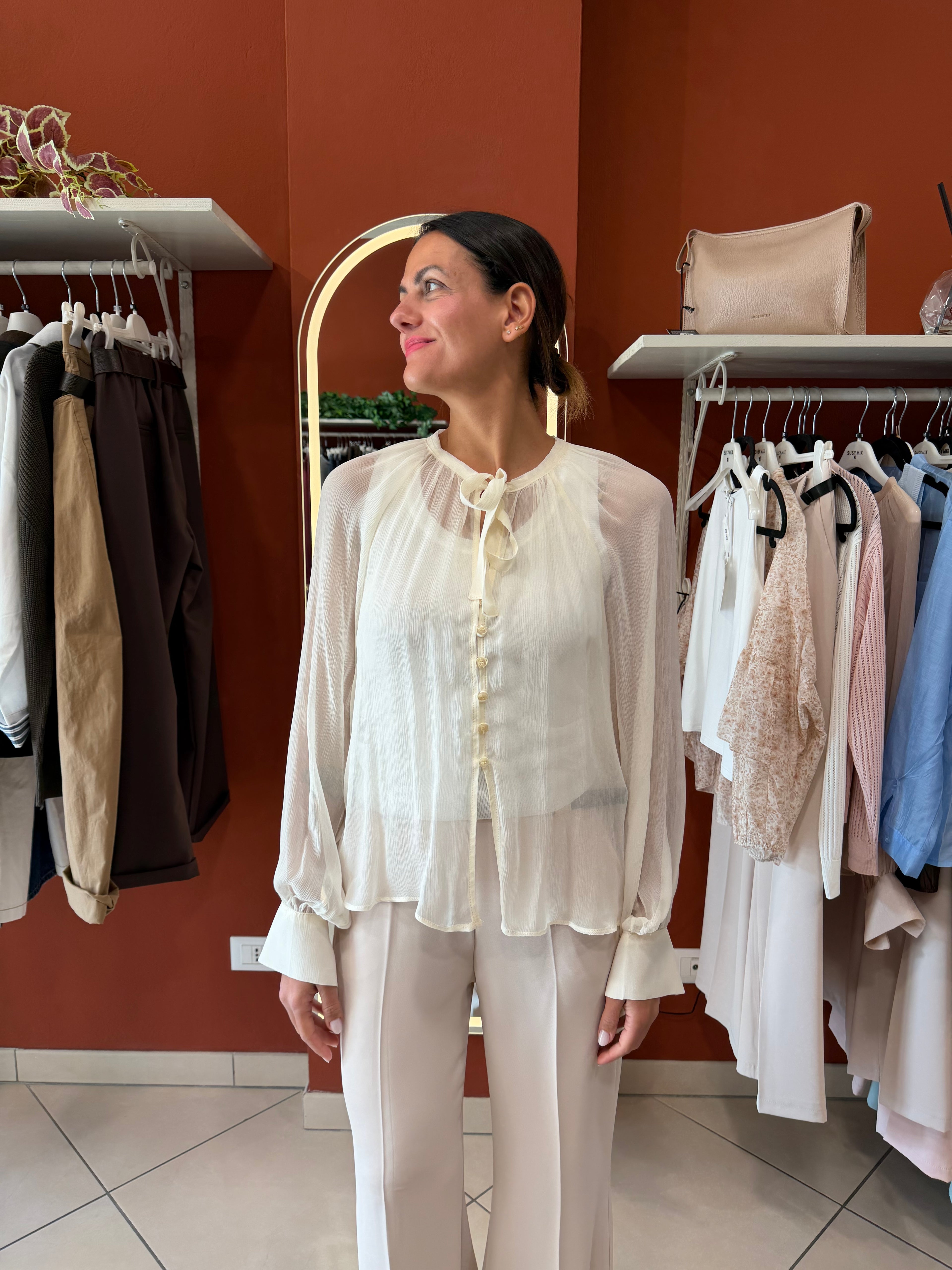 Camicia con fiocco- Susymix