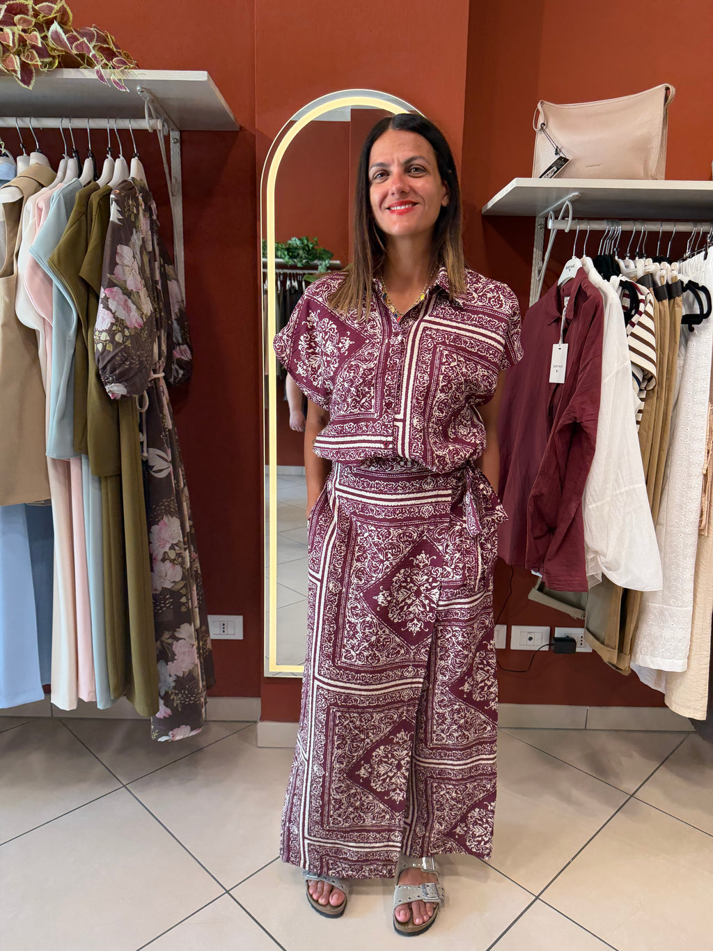 Camicia smanicata in fantasia etnica- Susymix