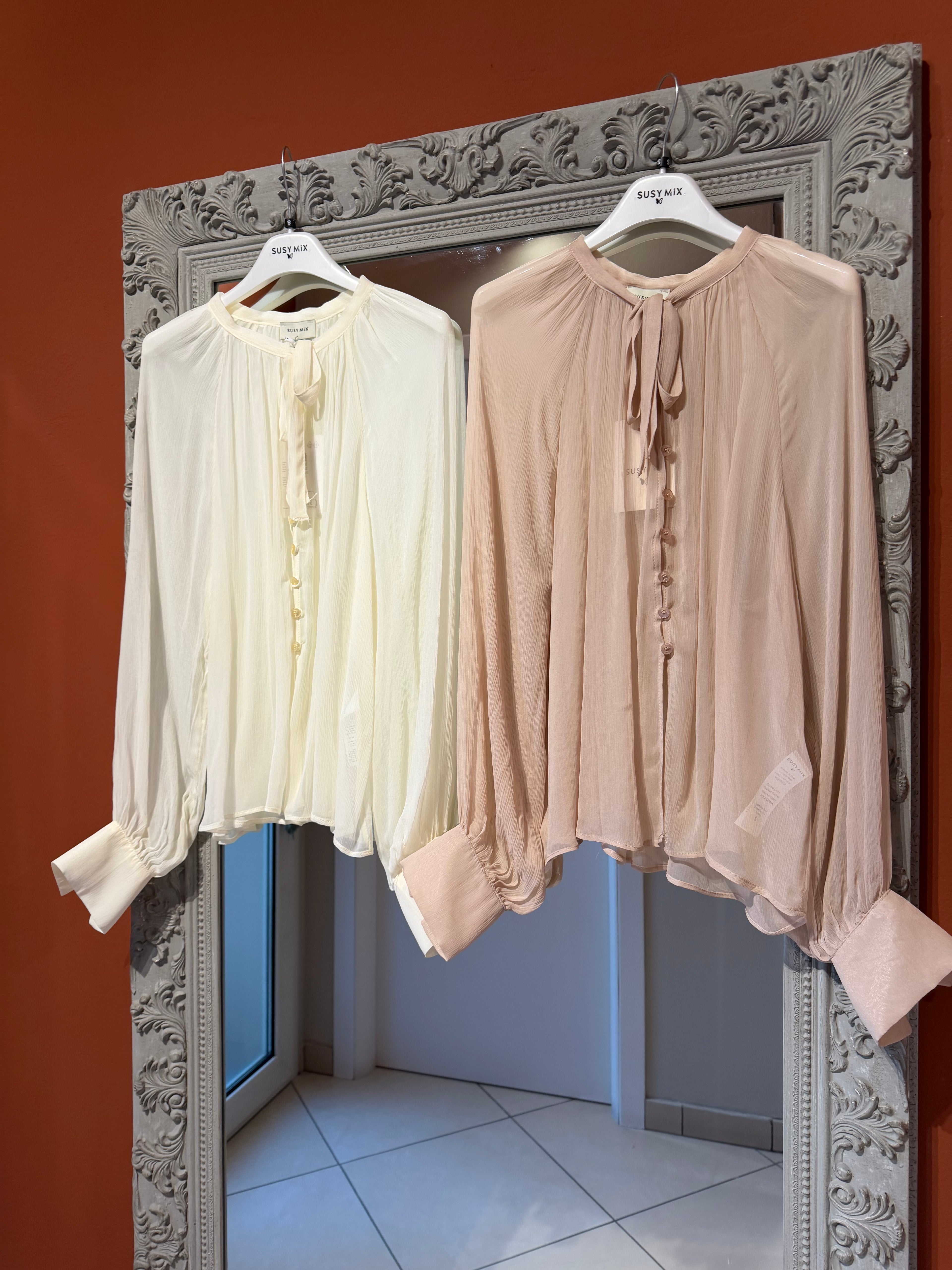 Camicia con fiocco- Susymix