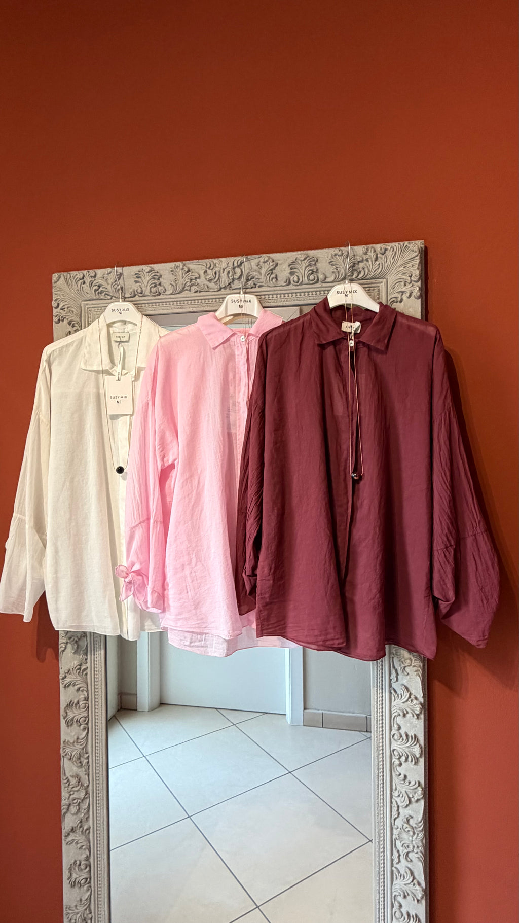 Camicia con fiocco sul polso- Susymix