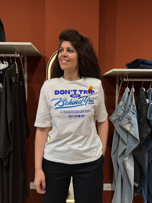 Susymix- T-shirt con spallina e stampa