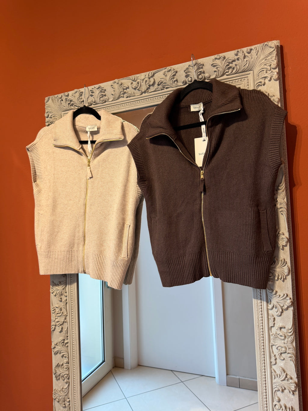 Gilet con zip-Susymix