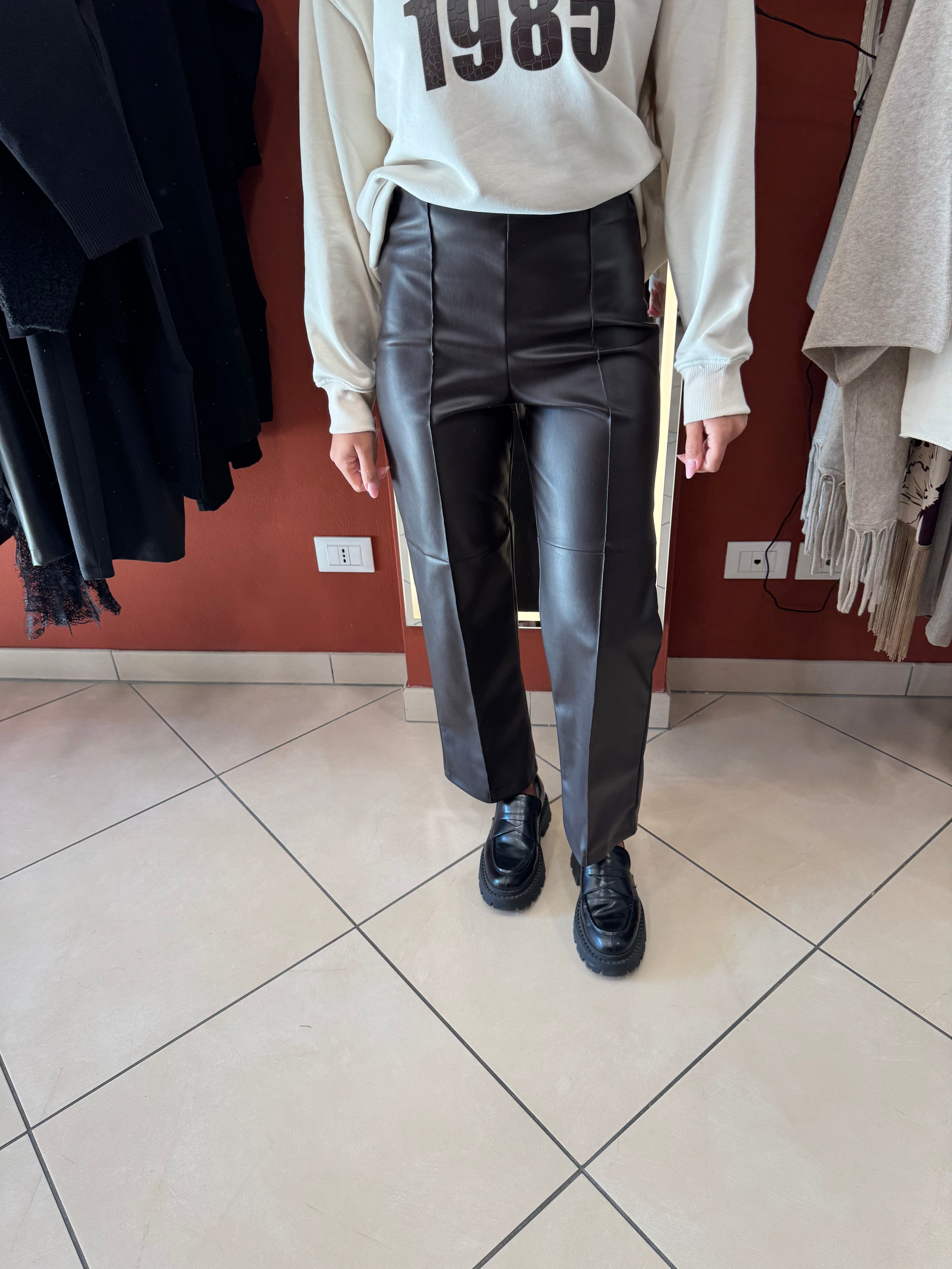 Susymix- Pantalone in ecopelle moro